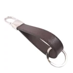 جاکلیدی چرمی مدل آرسا رنگ قهوه ای با چرم باریک با پس زمینه سفید