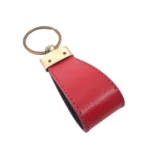 جاکلیدی چرمی مدل کارن رنگ قرمز با پس زمینه سفید