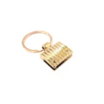 جزئیات سگک طلایی جاکلیدی چرمی مدل کیارا