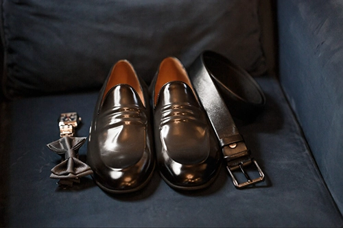 هماهنگی رنگ کمربند چرمی با کفش رسمی