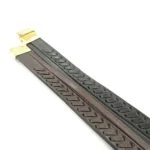 2 عدد دستبند چرم طبیعی بر روی بکگراند سفید